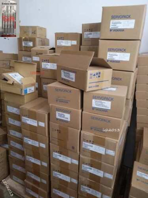 1Pcs  New Sgmph-08Daa61D-0Y