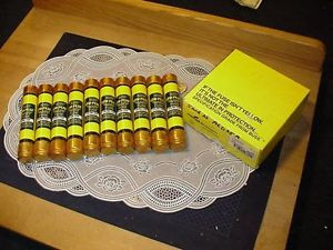 Box of Ten (10) Cooper Bussmann LPS-RK-35SP Low-Peak Fuses 600VAC 300VDC NEW
