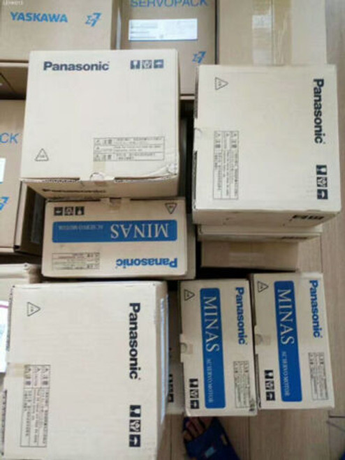 New Yaskawa Servo Motor Sgmjv-A5Ada61