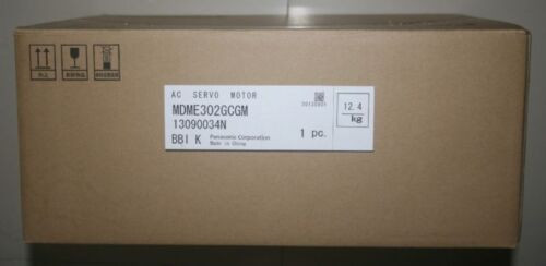 1Pcs New In Box Panasonic Mdme302Gcgm