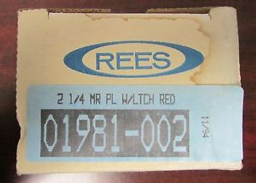 REES Palm Push Red w/ Latch 01981 002