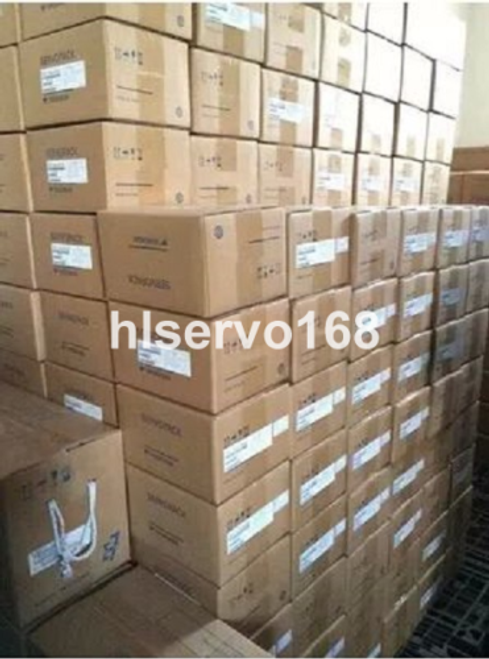 1Pcs New Yaskawa Ac Servo Motor Sgmah-08Baa41