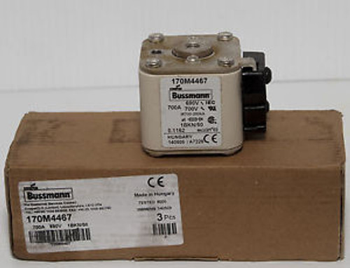 THREE (3) Cooper Bussmann 170M4467, 700A 690V 1BKN/50 Square Body Flush Fuses