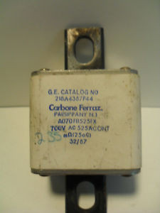 GENERAL ELECTRIC 218A4387P44 A070FB525FX FUSE 700VAC/525A CONTINUOUS