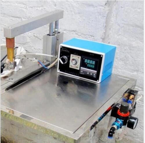 Semi-Automatic Valve Applicator Machine For Coffee Bags Valves With Table M