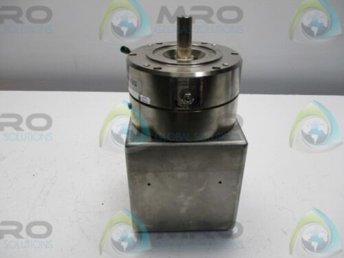 Gast 8Am-Nrv-32A 827340 Flange Mounted Brake/Air Motor   Used