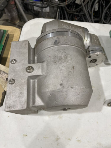 Fanuc Robotics Eo-0621-011-002 Wrist Arm Assembly  B298