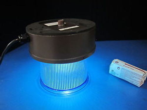 RUUD 110V HPS Light Fixture w 70 Watt Bulb & Blue Plastic Shade Filter - Working