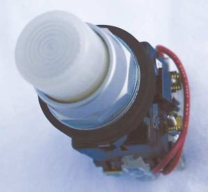 Eaton Ht8Gbwabf7 Illum Pushbutton,White,120V