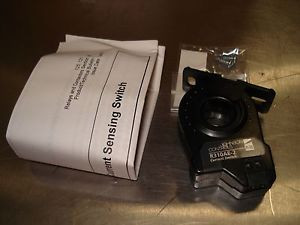 Johnson Controls R310AE-2C Current Status Switch New
