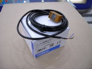 Omron Sensor TL-Q5MC1-Z