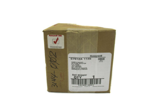 Honeywell C7012A1145 120V 3/4" Nsfs
