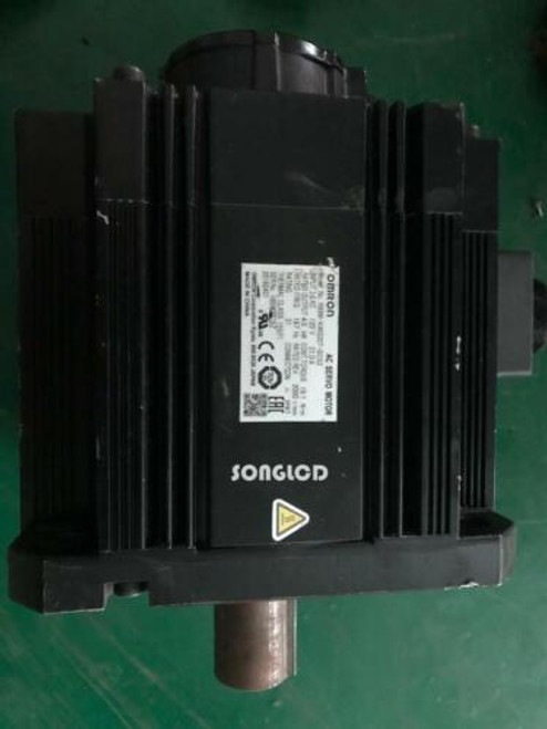 1Pcs  R88M-K4K020T-Bos2 1Pcs  R88M-K4K020T-Bos2