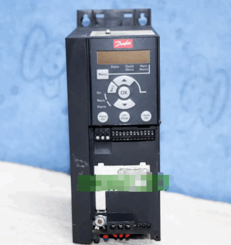 1Pcs Vlt Micro Drive 132F0026 4Kw 5.5Hp 100% Tested