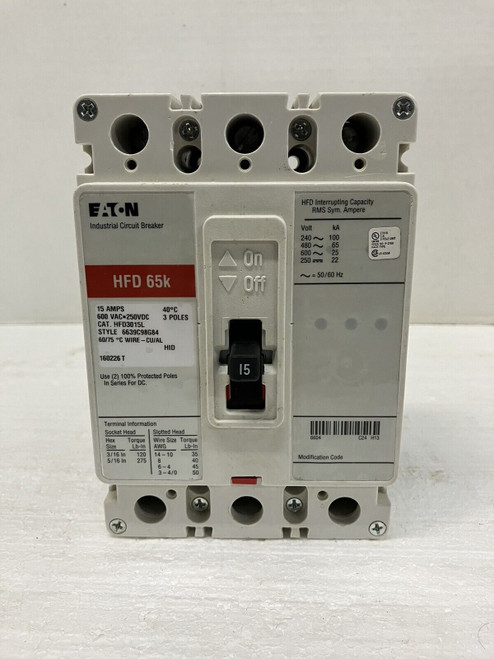NEW EATON HFD3015BP10 15 AMP BOLT-ON CIRCUIT BREAKER 3 POLE 600 VAC 250 VDC