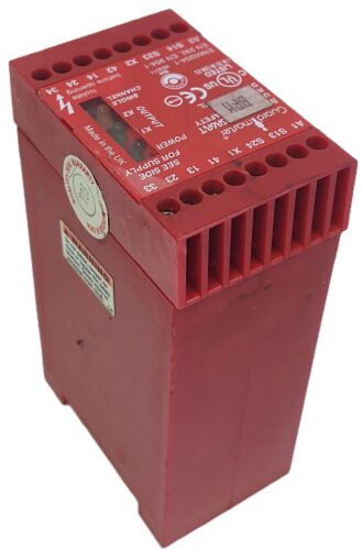 Allen-Bradley 440R-C23017 Guardmaster 24V Safety Relay