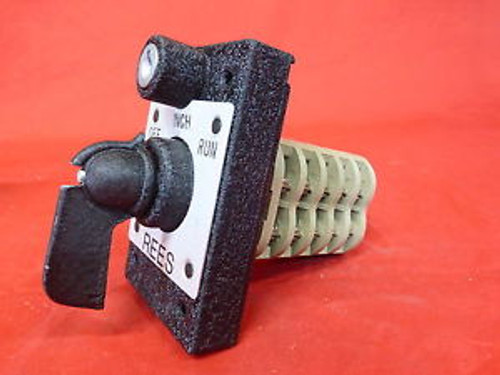 Rees 04925-316-586  3 Position Selector Switch  With 2 Keys