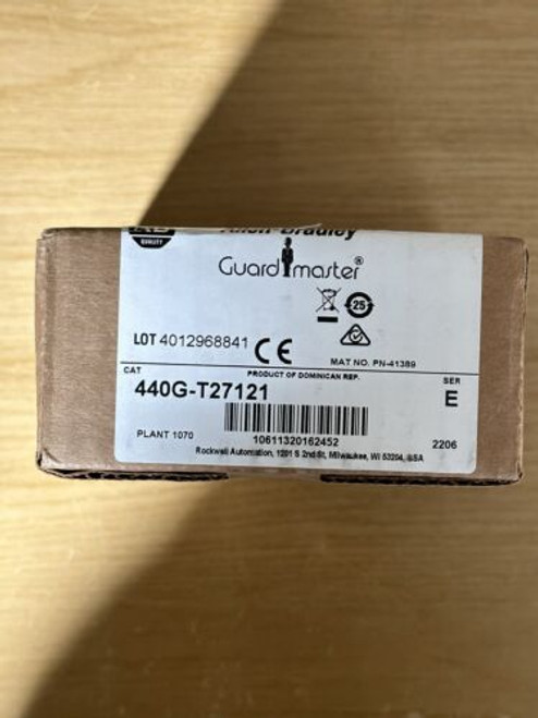 New  Allen Bradley 440G-T27121 Guard Master Tls1-Gd2 Us Ship Ab 440Gt27121