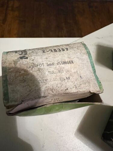 Allen Bradley X-28357 Dashpot And Plunger