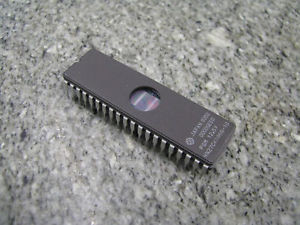 Hitachi EPROM HN27C4096G-10 IC PGM 12.5V Integrated 4MB 4M UV OTP DIP Chip