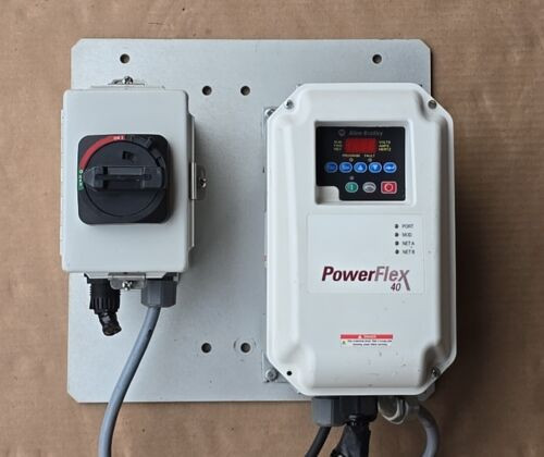 Allen Bradley Powerflex 40 0.5Hp 3Ph 22B-D1P4C104 (Used)