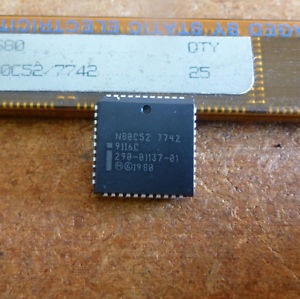 25PC (1 FULL TUBE) NEW N80C52 INTEL 40PIN PLCC 8BIT MICROCONTROLLER
