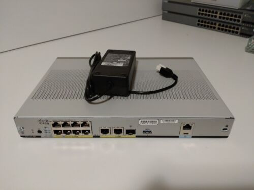 Cisco C1111-8P - 1000 Series Integrated Services Routers-