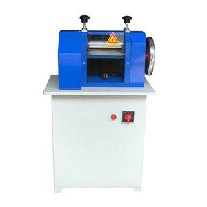 PVC Plastic Wire and Cable Cutting
