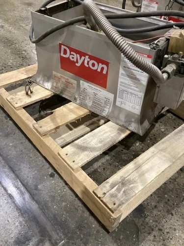 DAYTON 3E132D Infrared 30,000 BTU/h Natural Gas Heater 120V USED
