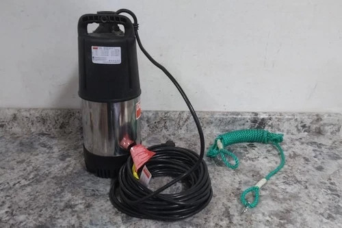 Dayton 4LA43 1-1/4 HP 120VAC 50 Ft Max Head Plug-In Utility Pump