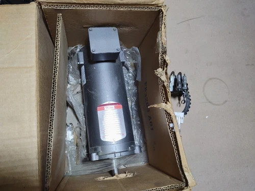 Danfoss 3424 Electric Motor 33-2070Z122 Dayton Baldor =New In Box=