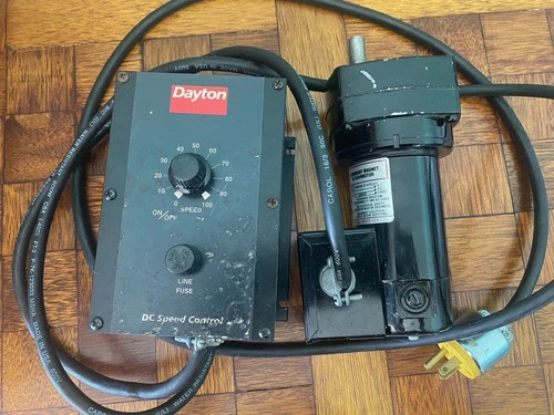 Maxi-Torq DC Gearmotor Model 6Z913 with Dayton Speed Control 5X412D