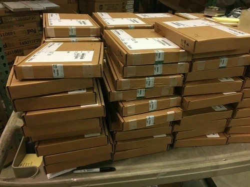 815101-B21 850882-001 840759-091 840759-191 HPE 64GB 4Rx4 PC4-2666V-L HP RENEW**