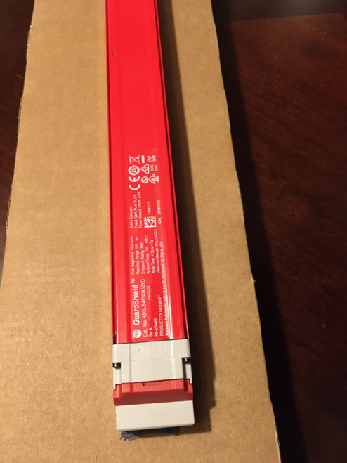 New Allen Bradley 450L-B4FN0450YD Safety Light Curtain Type4Cat Transceiver 450L-B4HN1050YD - Product Image