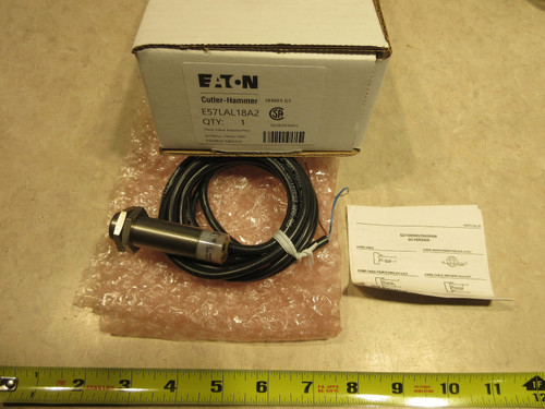 New EATON E57LAL18A2 INDUCTIVE PROXIMITY SENSOR, 18MM, IA0042 - Product Image
