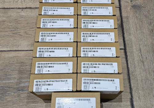 New SIEMENS 6ES7331-7KF02-0AB0 SEALED. Dealer, warranty, incl. VAT - Product Image