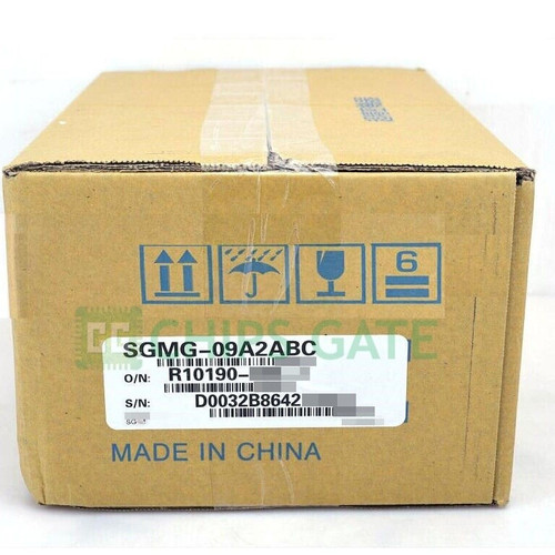 New New In Box YASKAWA SGMG-09A2ABC SGMG09A2ABC AC Servo Motor Fast Shipping - Product Image