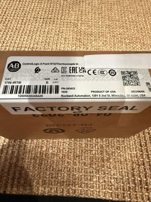 New Allen-Bradley 1756-IRT8I Thermocouple PLC Input Module - Product Image