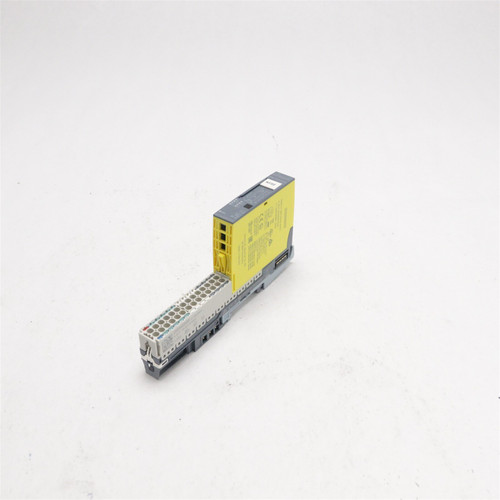 Used SIEMENS SIMATIC DIGITAL OUTPUT MODULE 6ES7 136-6DC00-0CA0 6ES7 193-6BP20-0DA0 - Product Image