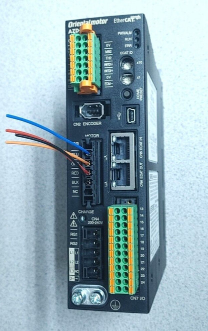 New ORIENTAL MOTORS AZD-CED STEPPING MOTOR DRIVER 340VAC 2PH 3750Hz 1.27A NEW READ - Product Image