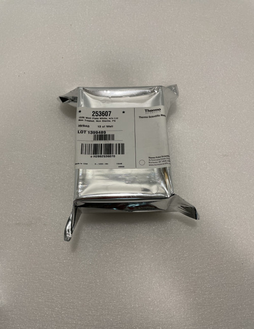 New Thermo Scientific 253607 Well PLATE WHITE