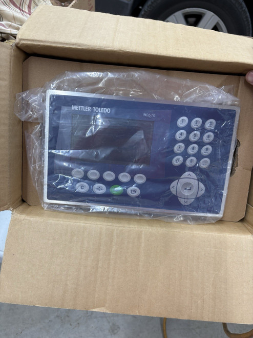 Mettler Toledo IND570 Weighing Terminal. T57000 Brand New 30116176