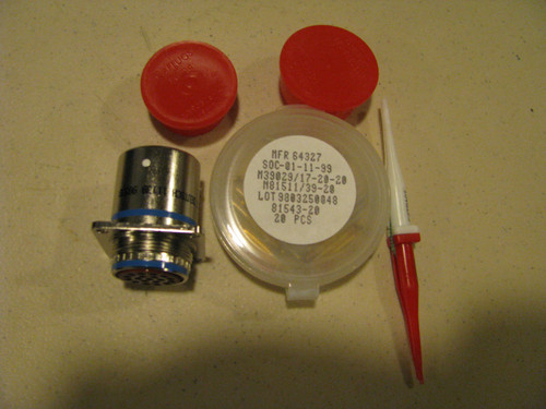 Deutsch Connector with Contacts M81511/41fd02s3 Nsn 5935-01-045-8123