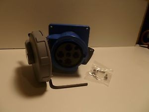 New Hubble Pin&Sleeve 460R9W Receptacle With Back Box