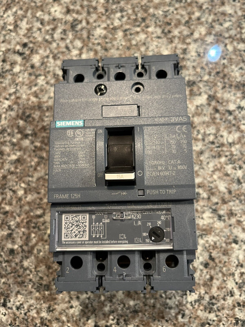 Used siemens low voltage circuit breaker With Trip Unit - 3va51956ec310aa0 - Product Image