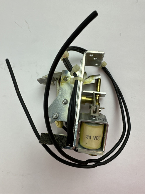 Used GE TKMASTA8 SHUNT TRIP 24VDC - Product Image