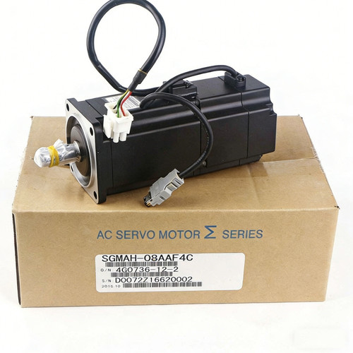 New New Yaskawa SGMAH-08AAF4C Servo Motor 1PC - Product Image