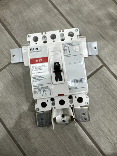 New ⚡️Eaton FD3100BP10 Thermal Magnetic Circuit Breaker 100 A 600V 3P⚡️ New Takeoff FD3100BP10, 6604C36G17 - Product Image