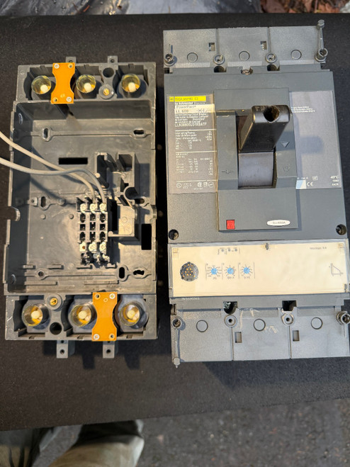 Used Square D PowerPact LL600 600V 600A L-FRAME LLN36600U31XSATF wBlock  Warranty PowerpacT LL600 LLN36600U31XSATF - Produ...