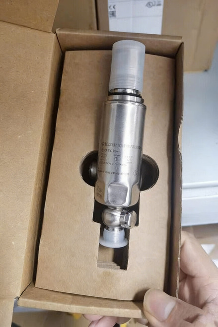 New New IFM PM1504 Sensor 1pcs - Product Image